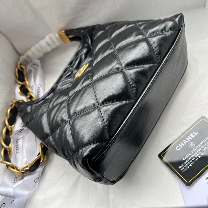 Ch**el hobo bags